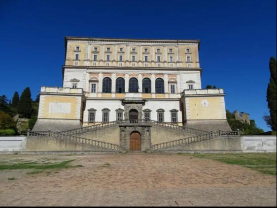 Ai Due Cedri Guest House Capranica Bagian luar foto