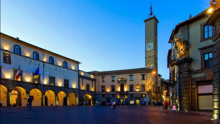 Ai Due Cedri Guest House Capranica Bagian luar foto