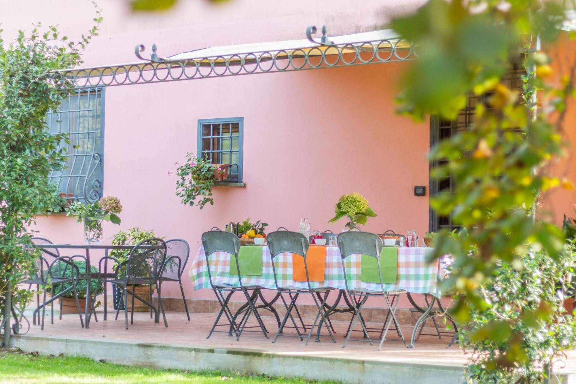 Ai Due Cedri Guest House Capranica Bagian luar foto