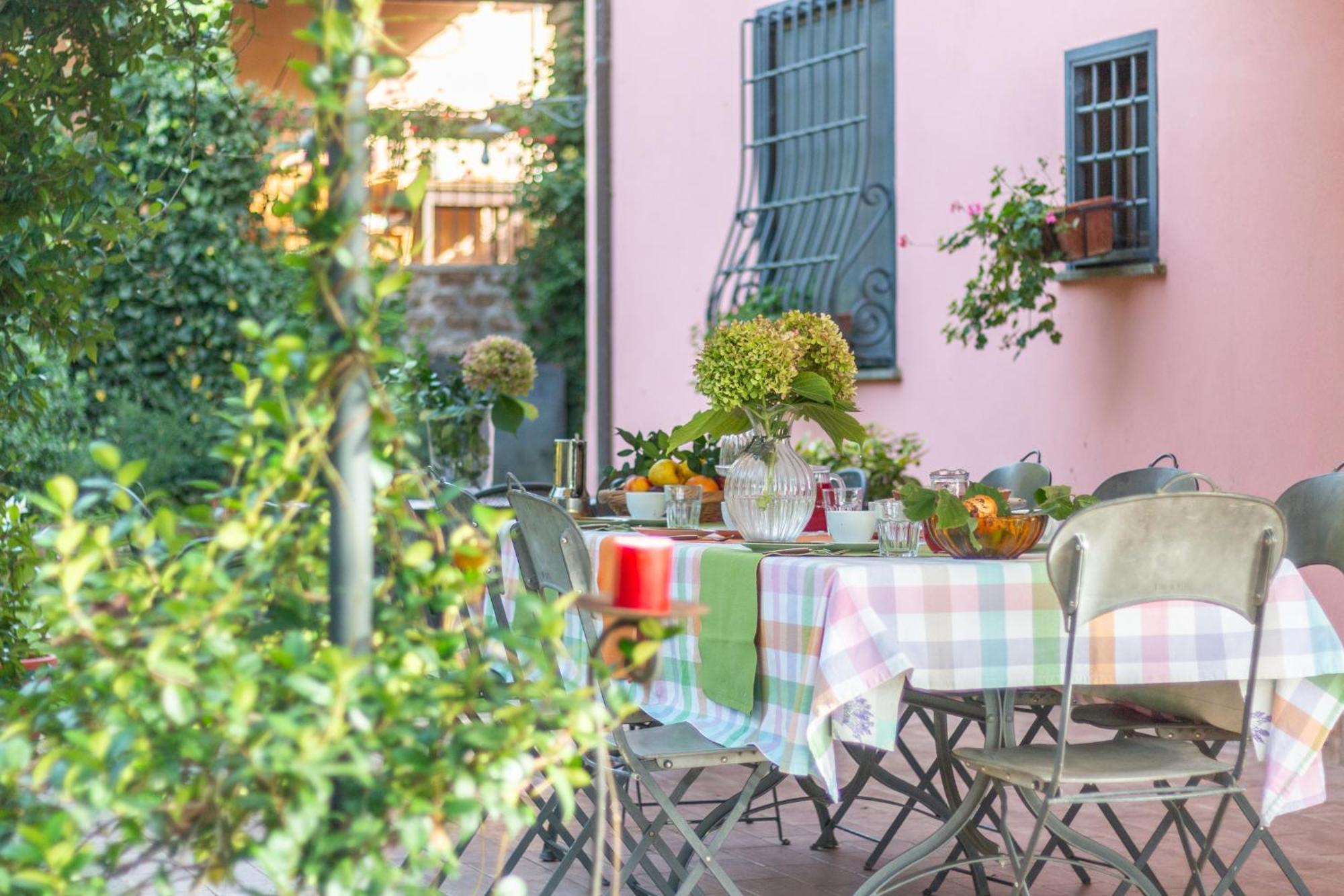 Ai Due Cedri Guest House Capranica Bagian luar foto