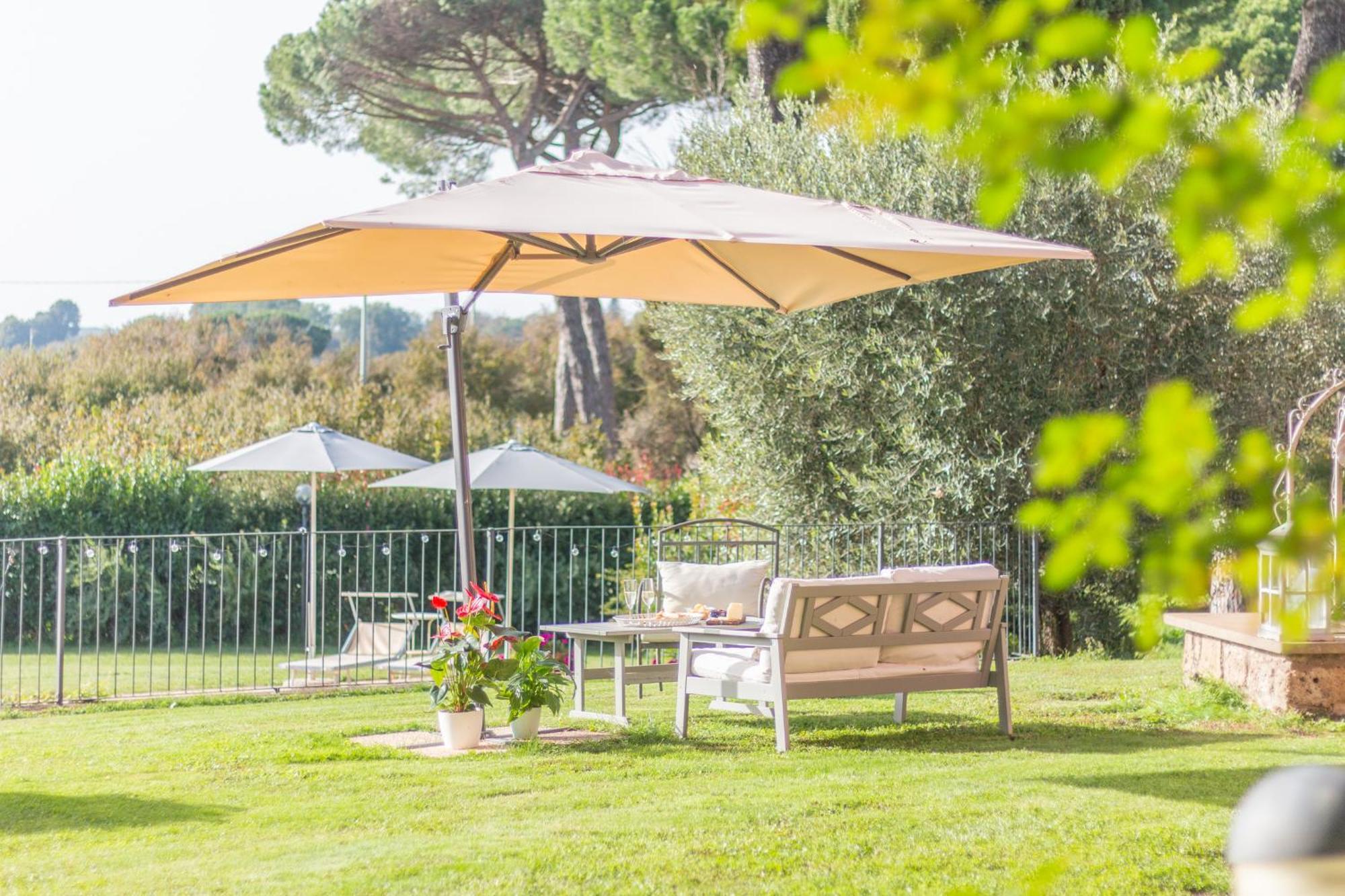 Ai Due Cedri Guest House Capranica Bagian luar foto