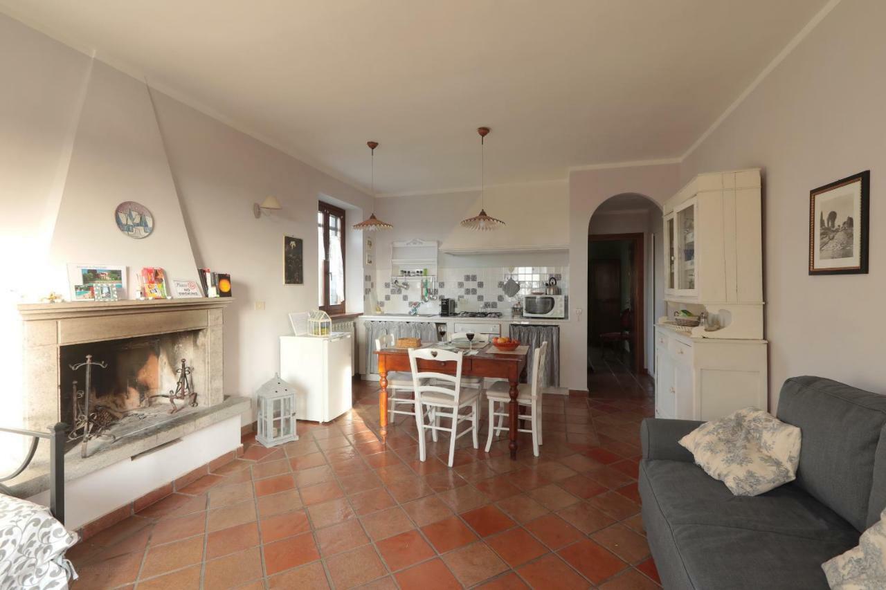 Ai Due Cedri Guest House Capranica Bagian luar foto
