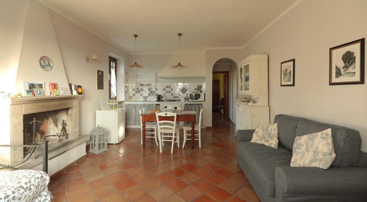 Ai Due Cedri Guest House Capranica Bagian luar foto